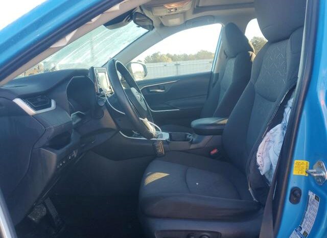 
								2020 Toyota Rav4 full									