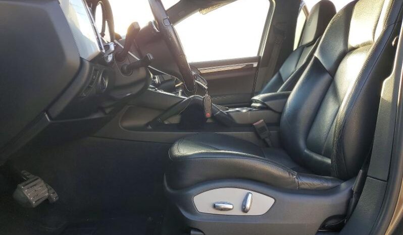
								2011 Porsche Cayenne full									