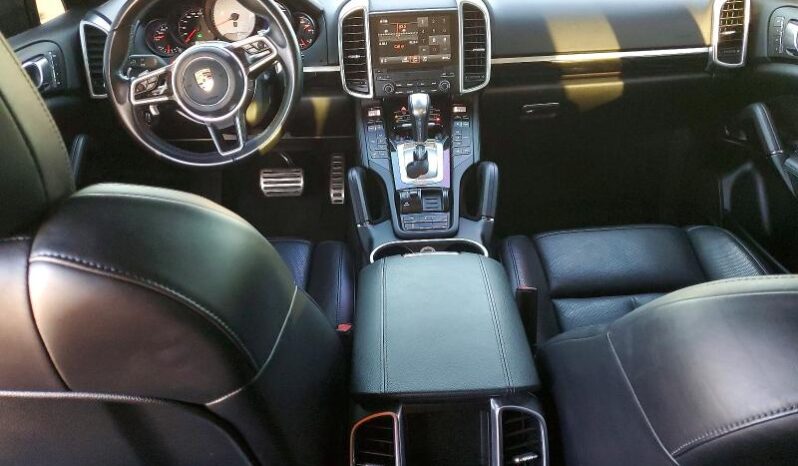 
								2018 Porsche Cayenne full									