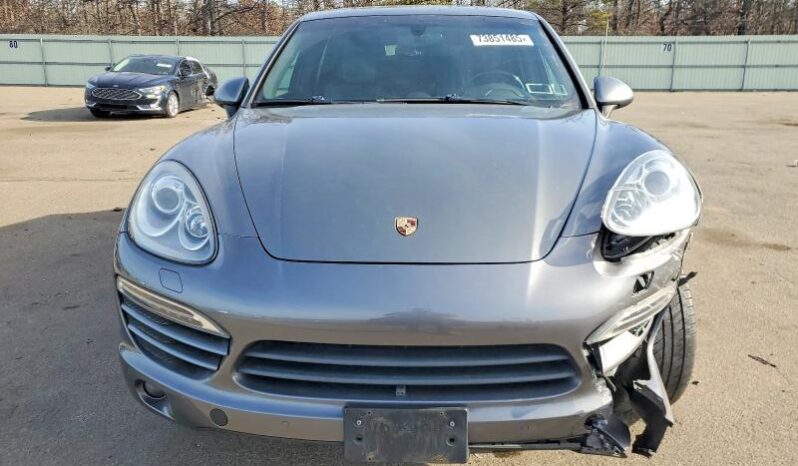 
								2014 Porsche Cayenne full									