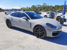 
										2022 Porsche Panamera full									