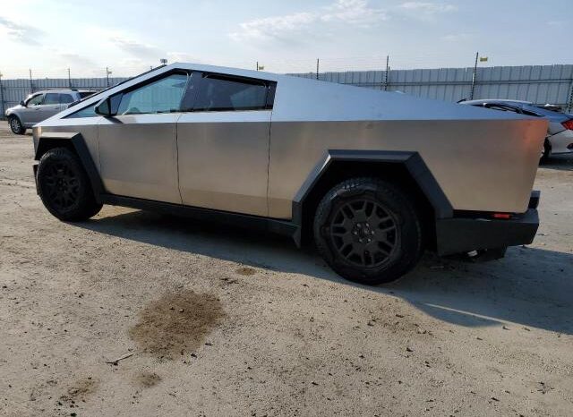 
								2024 Tesla Cybertruck full									
