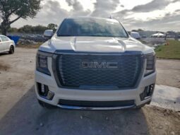 
										2023 Gmc Yukon full									