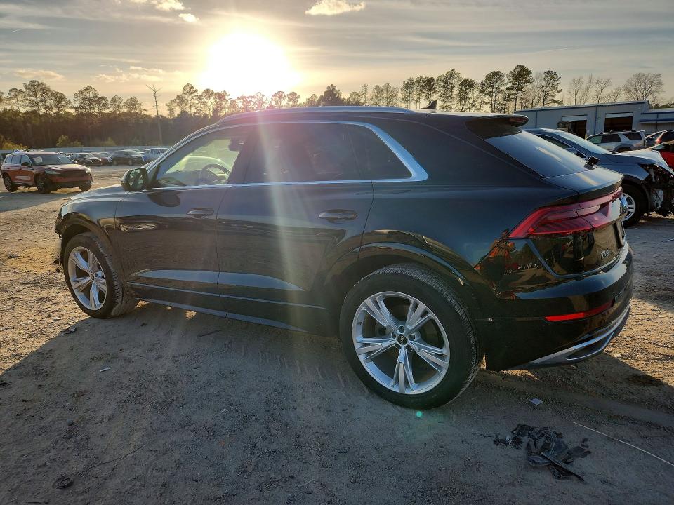 2023 Audi Q8