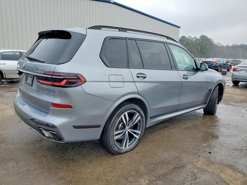 2024 BMW X7
