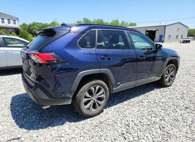 
								2022 Toyota Rav4 full									