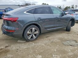 
										2024 Audi Q8 full									