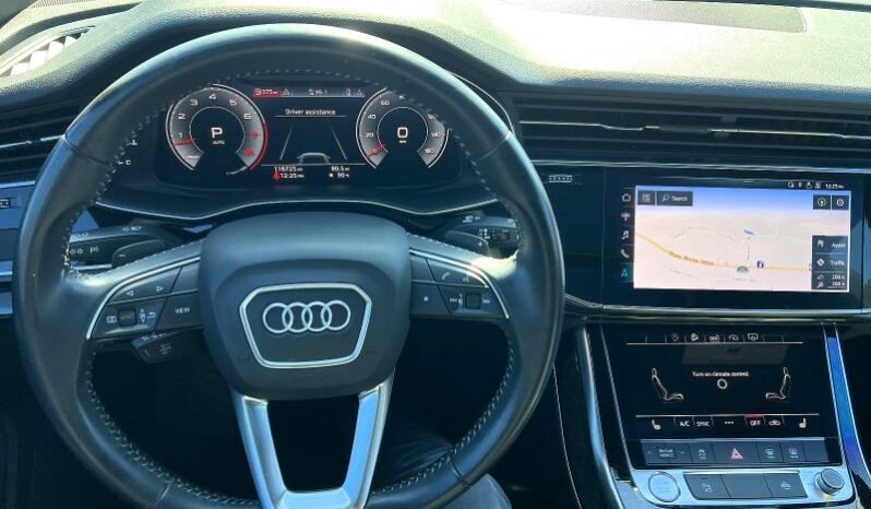 
								2019 Audi Q8 full									