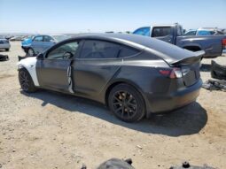 
										2020 Tesla Model 3 full									