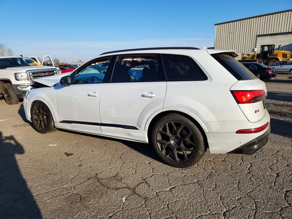 2025 Audi Sq7