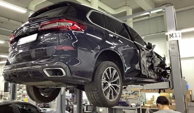 
								BMW X5 xDrive30d M Sport full									