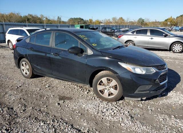 
								2017 Chevrolet Cruze full									