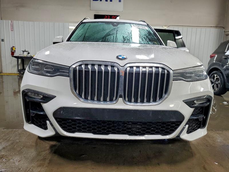 2020 BMW X7