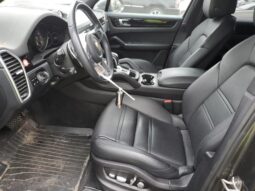 
										2019 Porsche Cayenne full									