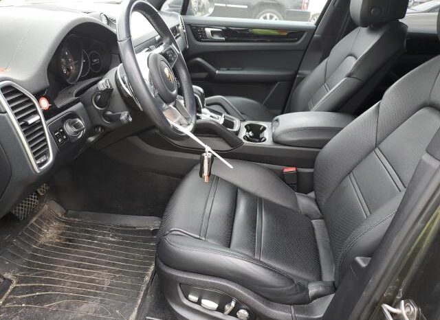 
								2019 Porsche Cayenne full									