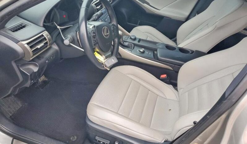 
								2015 Lexus Is 250 full									