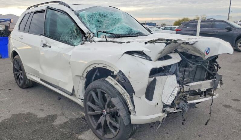 
								2023 BMW X7 full									
