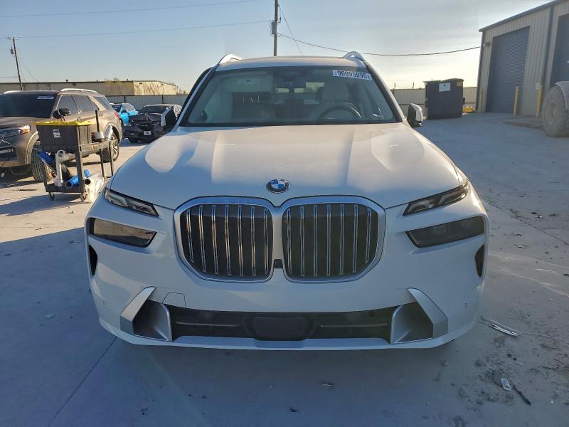 2026 BMW X7