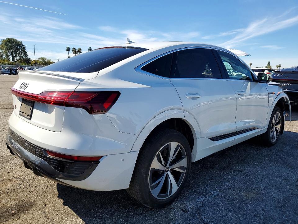 2024 Audi Q8