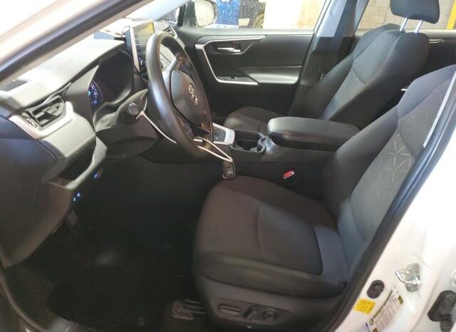 
								2021 Toyota Rav4 full									