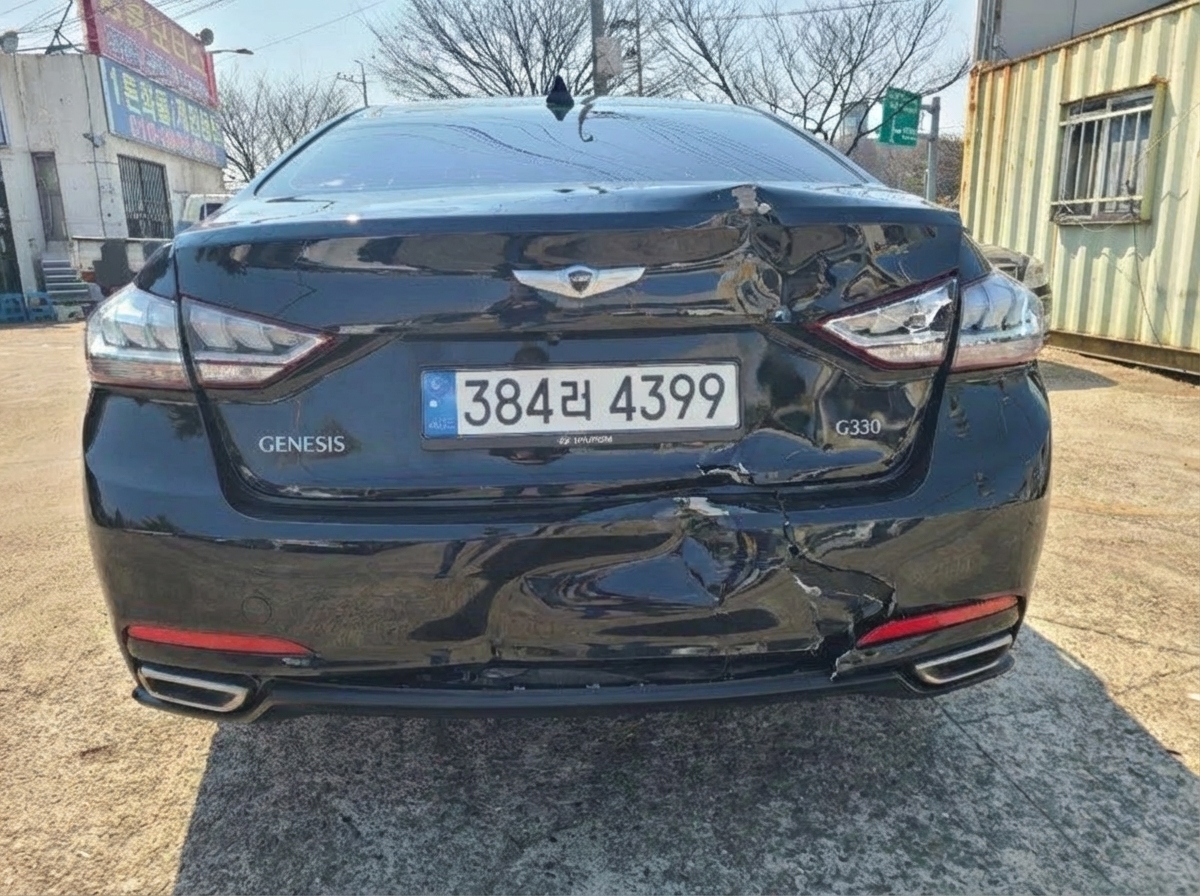 Hyundai Genesis