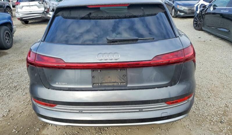 
								2019 Audi E-tron full									
