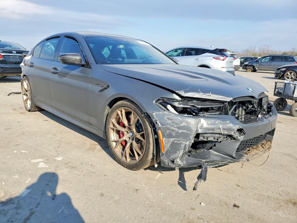 2022 BMW M5