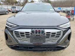 
										2024 Audi Q8 full									