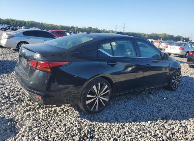 
								2021 Nissan Altima sr full									