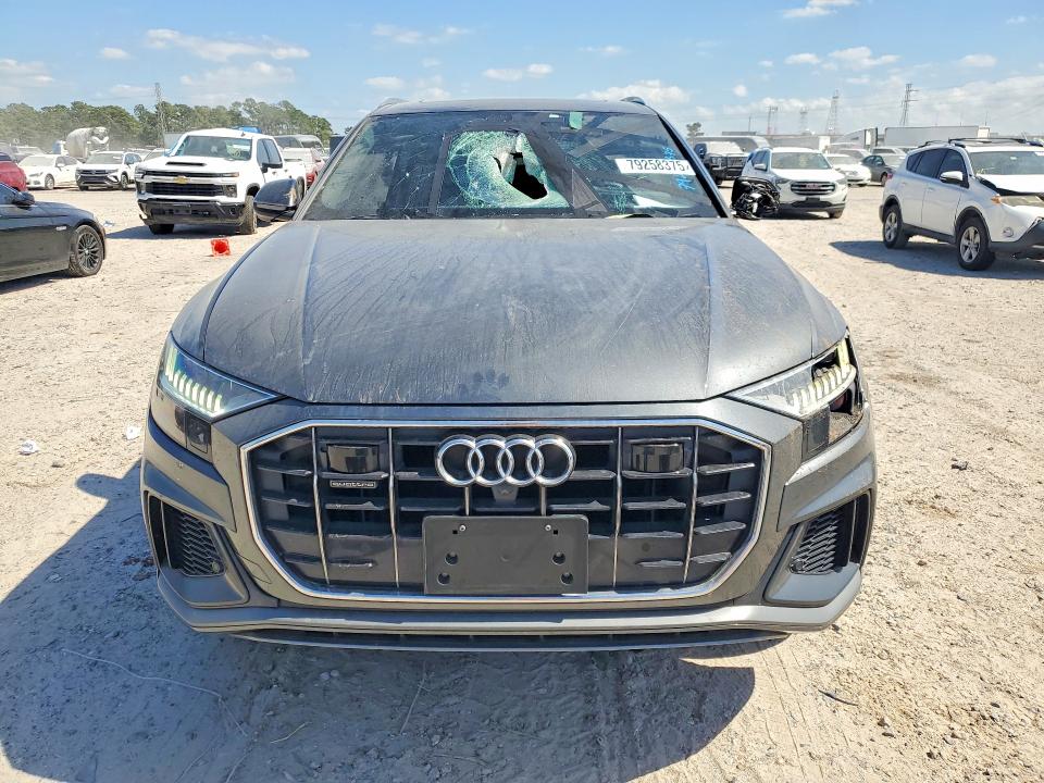 2021 Audi Q8