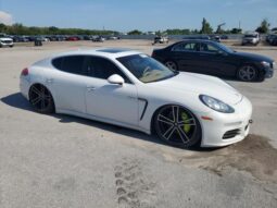
										2014 Porsche Panamera full									