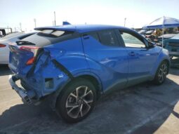 
										2019 Toyota C-hr full									
