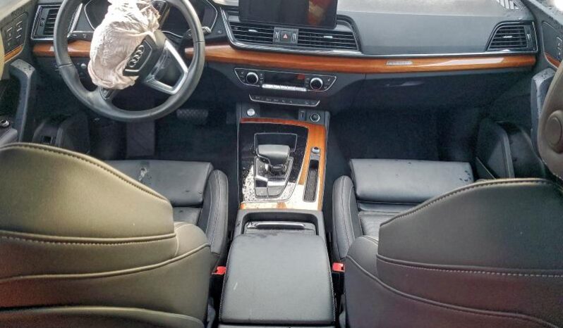 
								2023 Audi Q5 full									