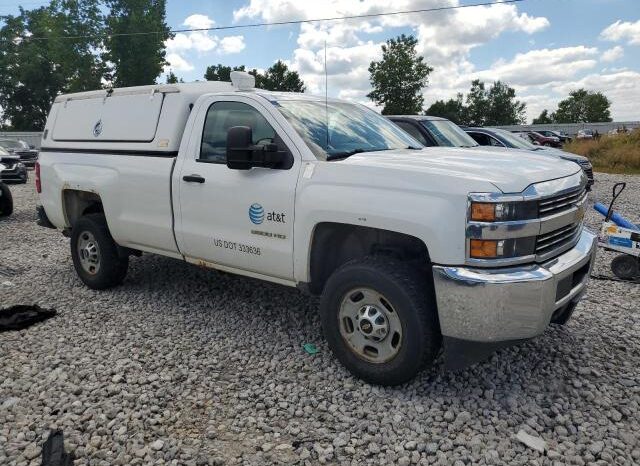 
								2015 Chevrolet Silverado full									