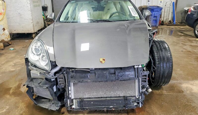 
								2013 Porsche Panamera full									