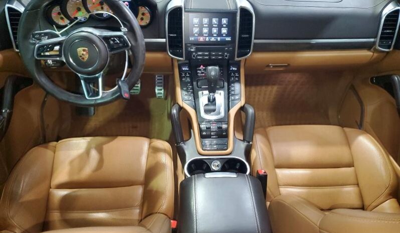 
								2018 Porsche Cayenne full									
