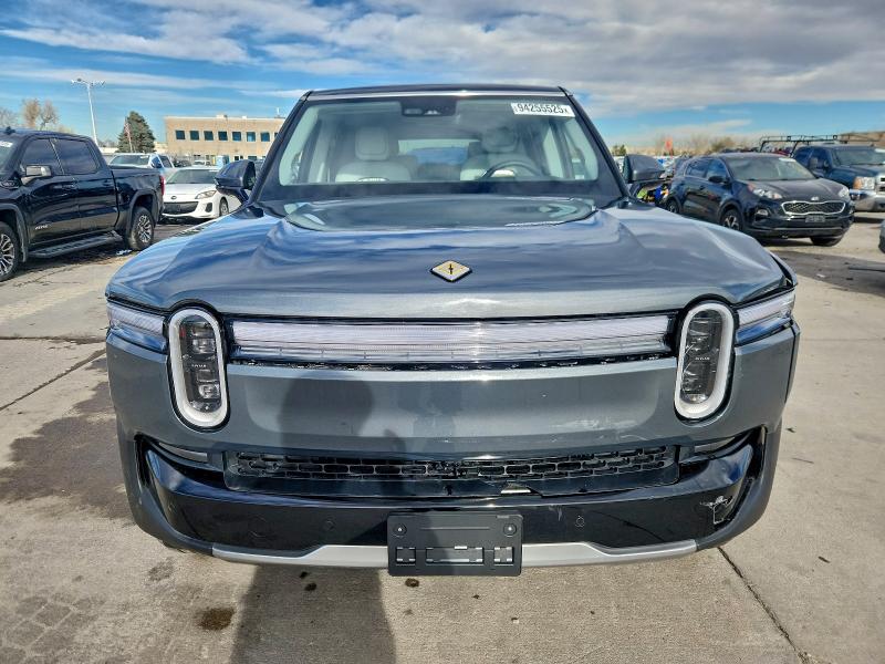 2025 Rivian R1s