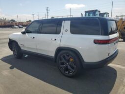 
										2025 Rivian R1s full									