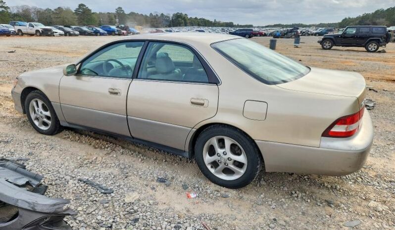 
								2000 Lexus Es 300 full									