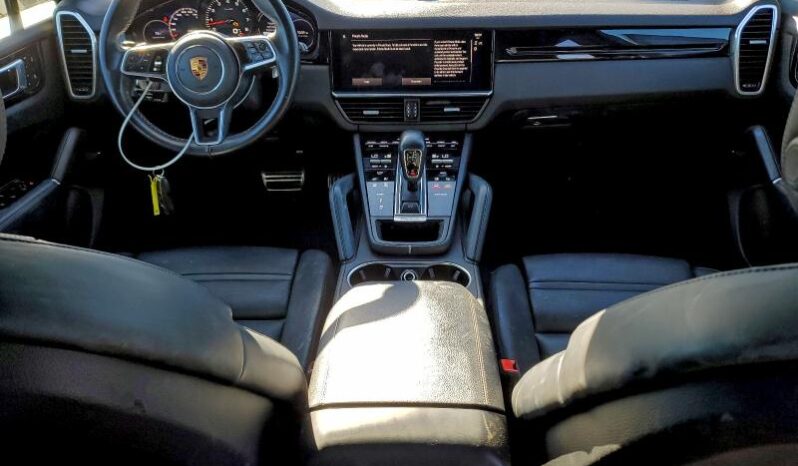 
								2022 Porsche Cayenne full									