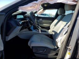 
										2024 Audi Q8 full									