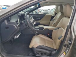 
										2019 Lexus Es 350 full									
