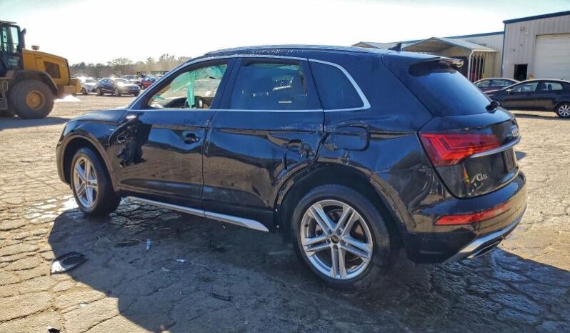 
								2022 Audi Q5 full									