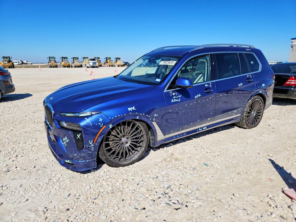 2024 BMW X7