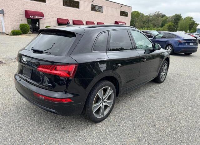 
								2019 Audi Q5 full									