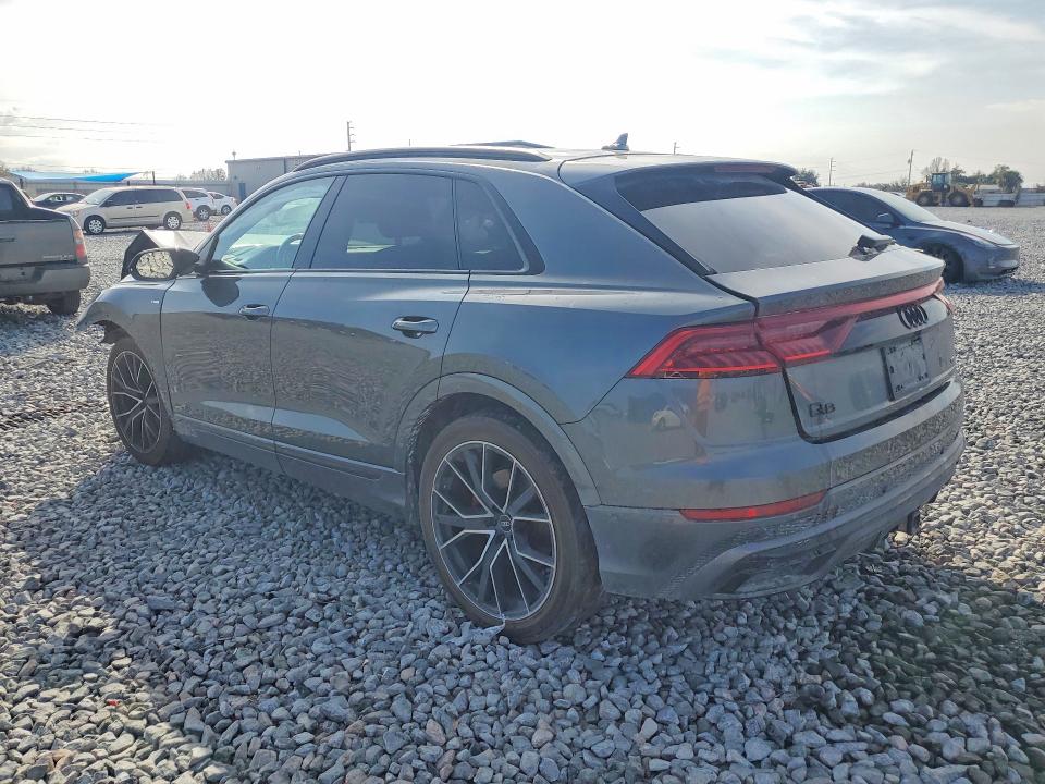 2021 Audi Q8