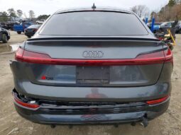 
										2024 Audi Q8 full									