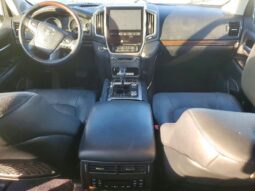
										2016 Toyota Land cruiser full									