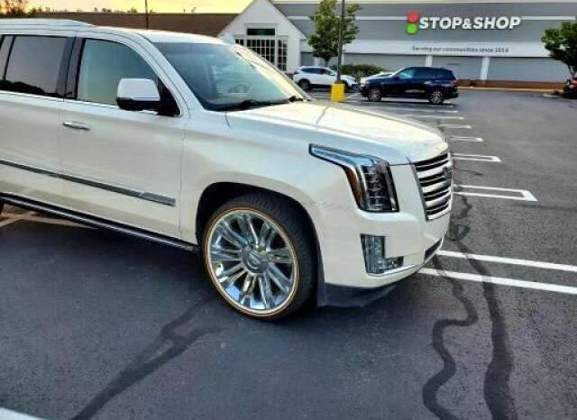 
								2016 Cadillac Escalade full									