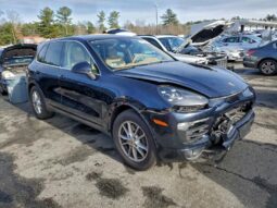 
										2015 Porsche Cayenne full									
